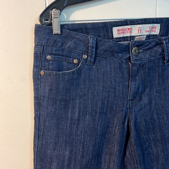 Mossimo Wide Flare Jeans 11 - Picture 3 of 10